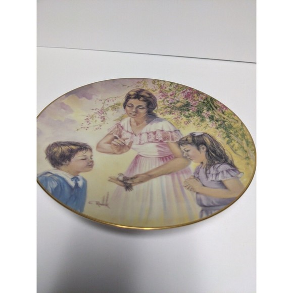 KERN COLLECTABLES 1977 Mother's Day Series Spring Delight LIMITED EDITION PLATE - Picture 2 of 4